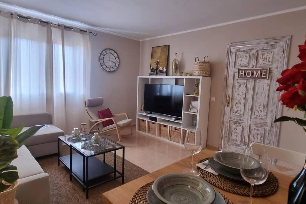 Appartamento Bouganville Con Terrazza E Piscina Corralejo Bagian luar foto